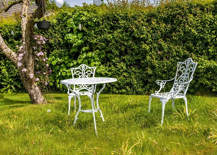 Halunder Apartment *